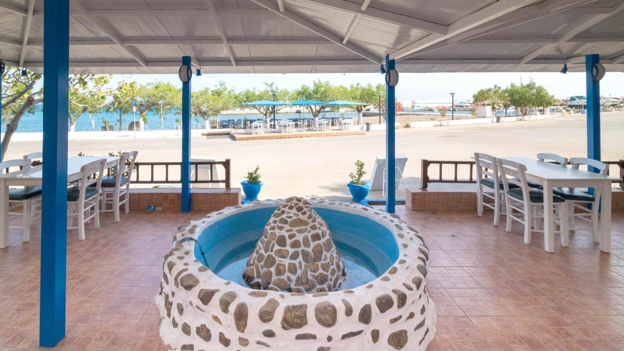 Minoa Sea Rooms Tsoútsouros Екстериор снимка