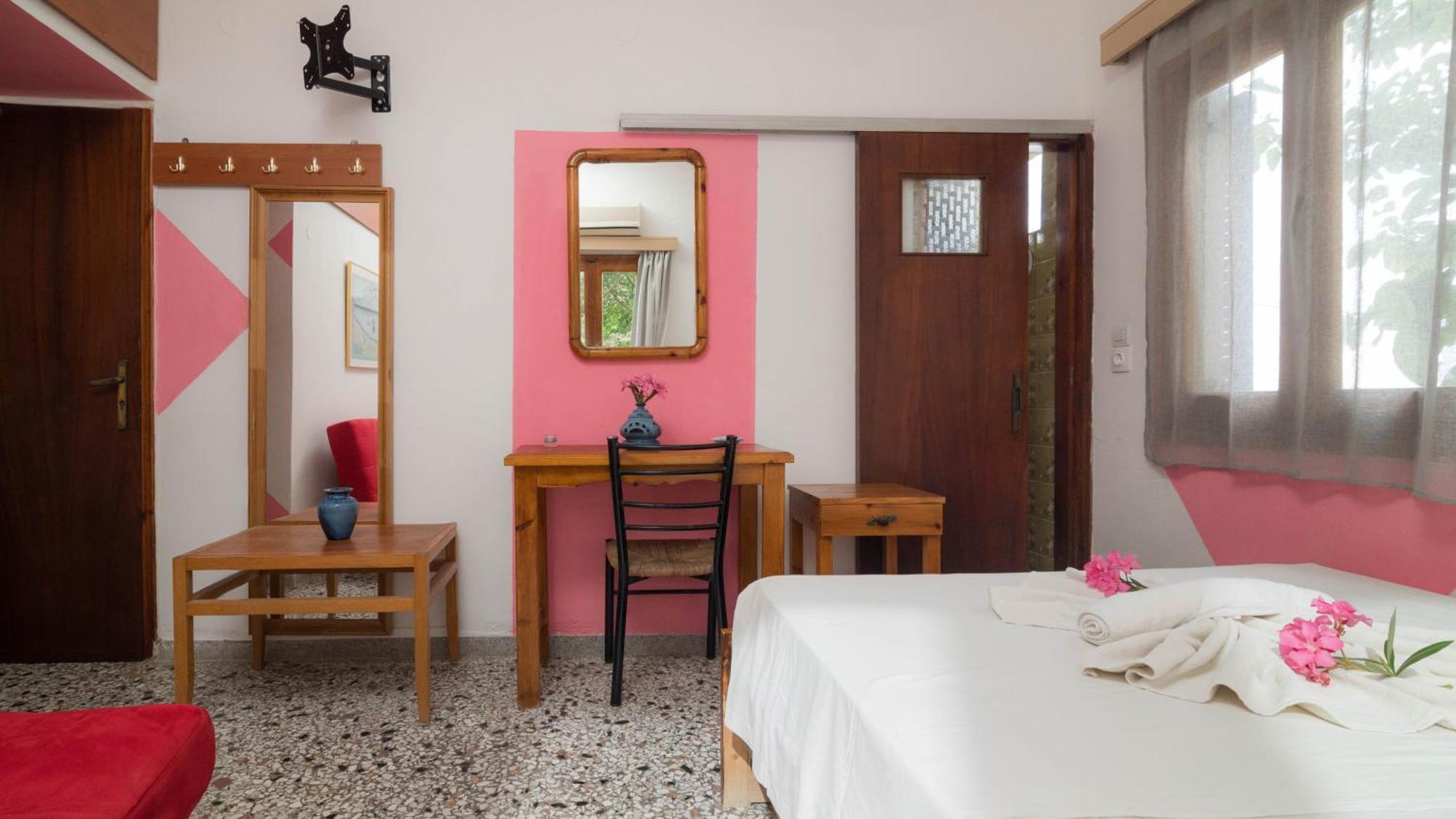 Minoa Sea Rooms Tsoútsouros Екстериор снимка