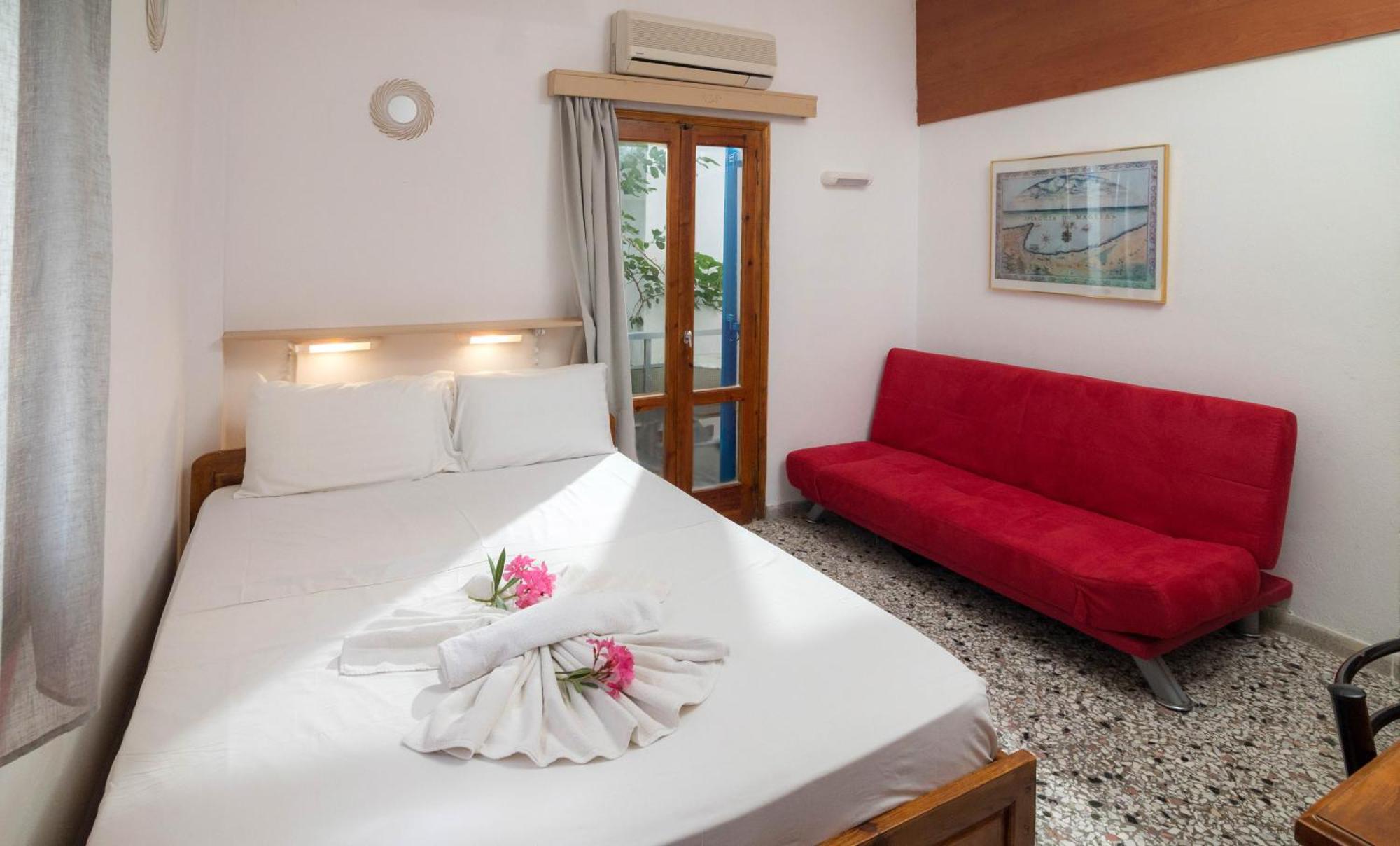 Minoa Sea Rooms Tsoútsouros Екстериор снимка