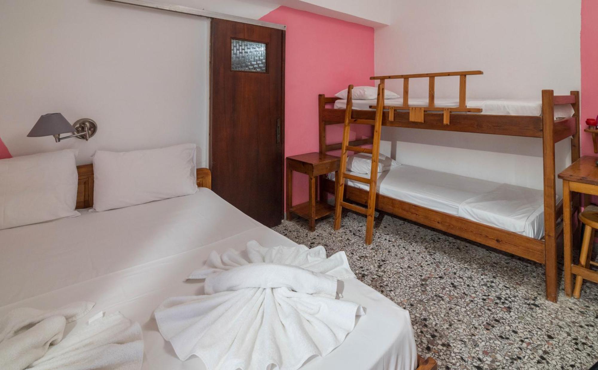 Minoa Sea Rooms Tsoútsouros Екстериор снимка