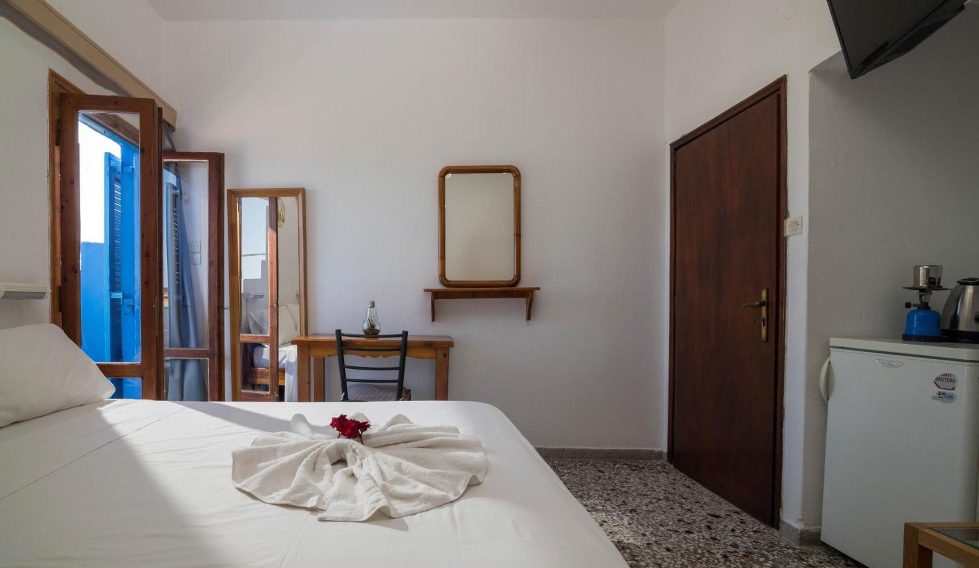 Minoa Sea Rooms Tsoútsouros Екстериор снимка