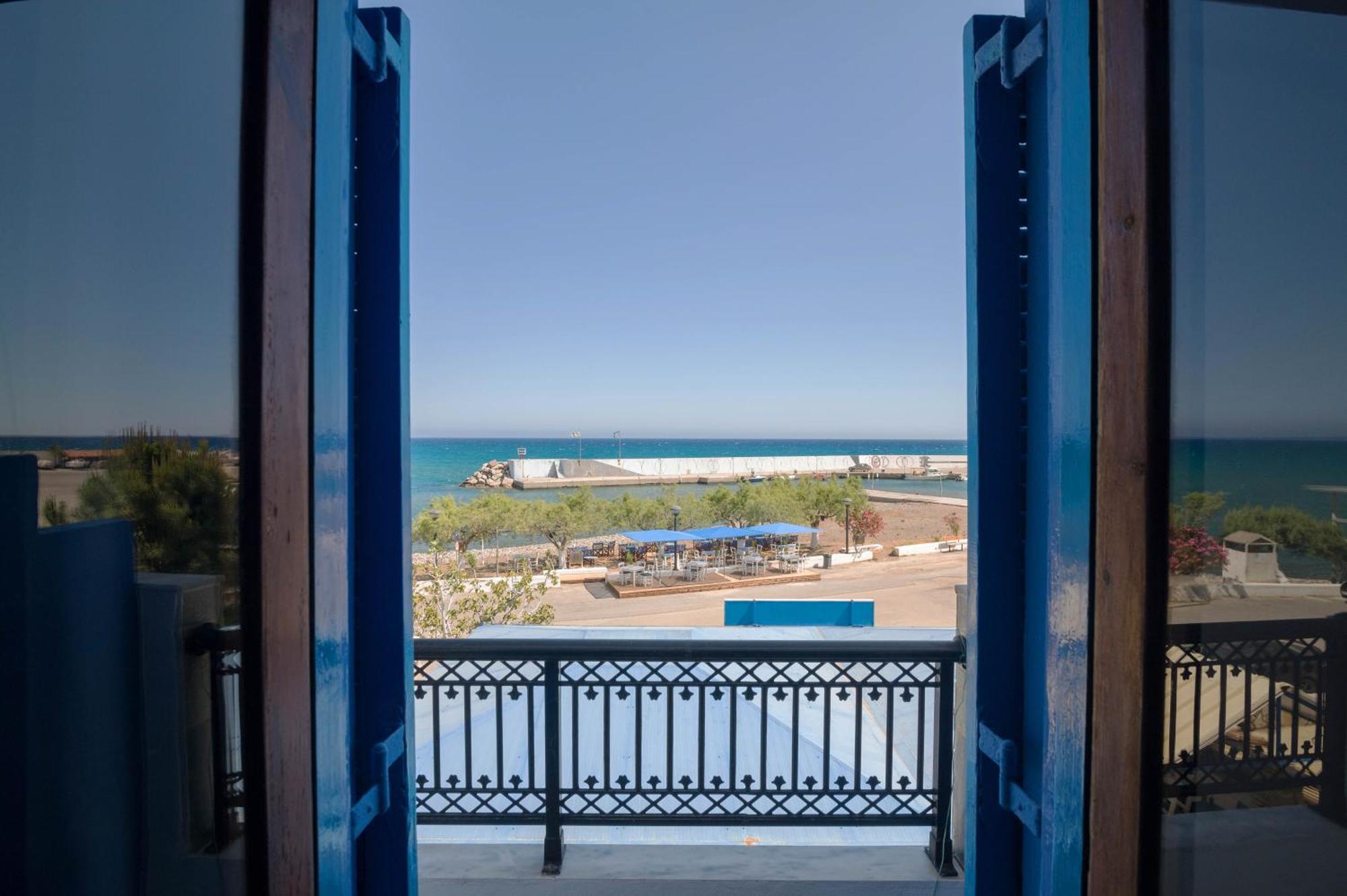Minoa Sea Rooms Tsoútsouros Екстериор снимка